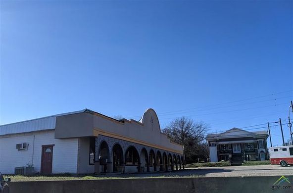 102 E Broadway St, Big Sandy, TX 75755